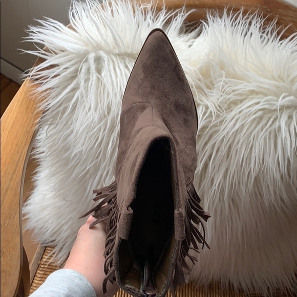 Kaiya Brown Chunky heel Vegan Suede Fringe Bootie sz 7.5-8 - Picture 10 of 10